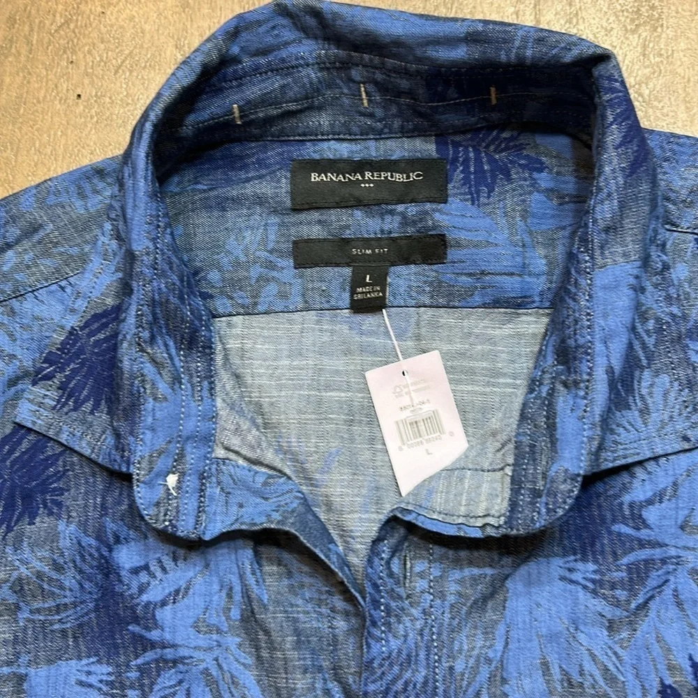 Banana Republic slim fit shirt, Large, NWT